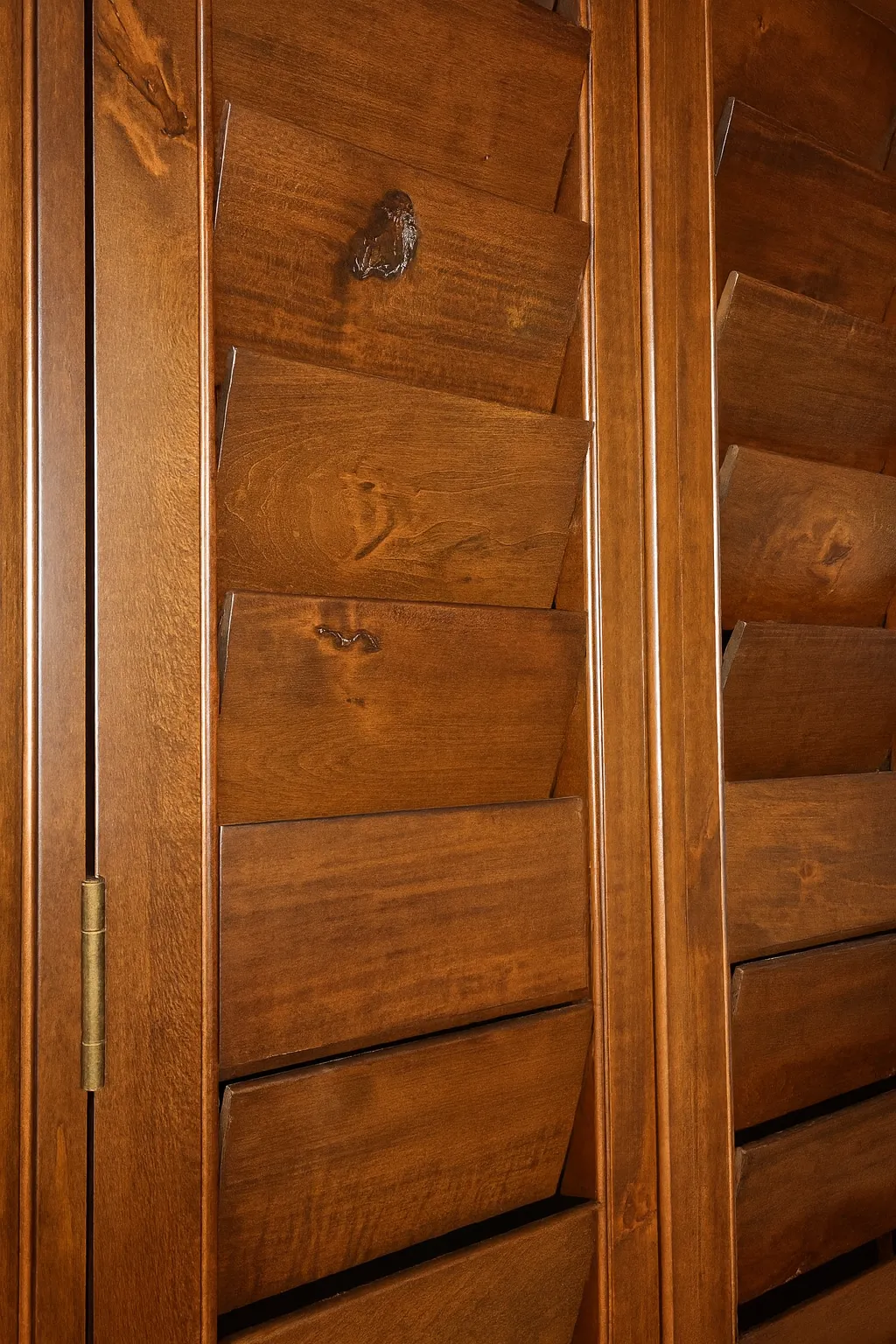 JDX Blinds and Curtains Stain Shutter