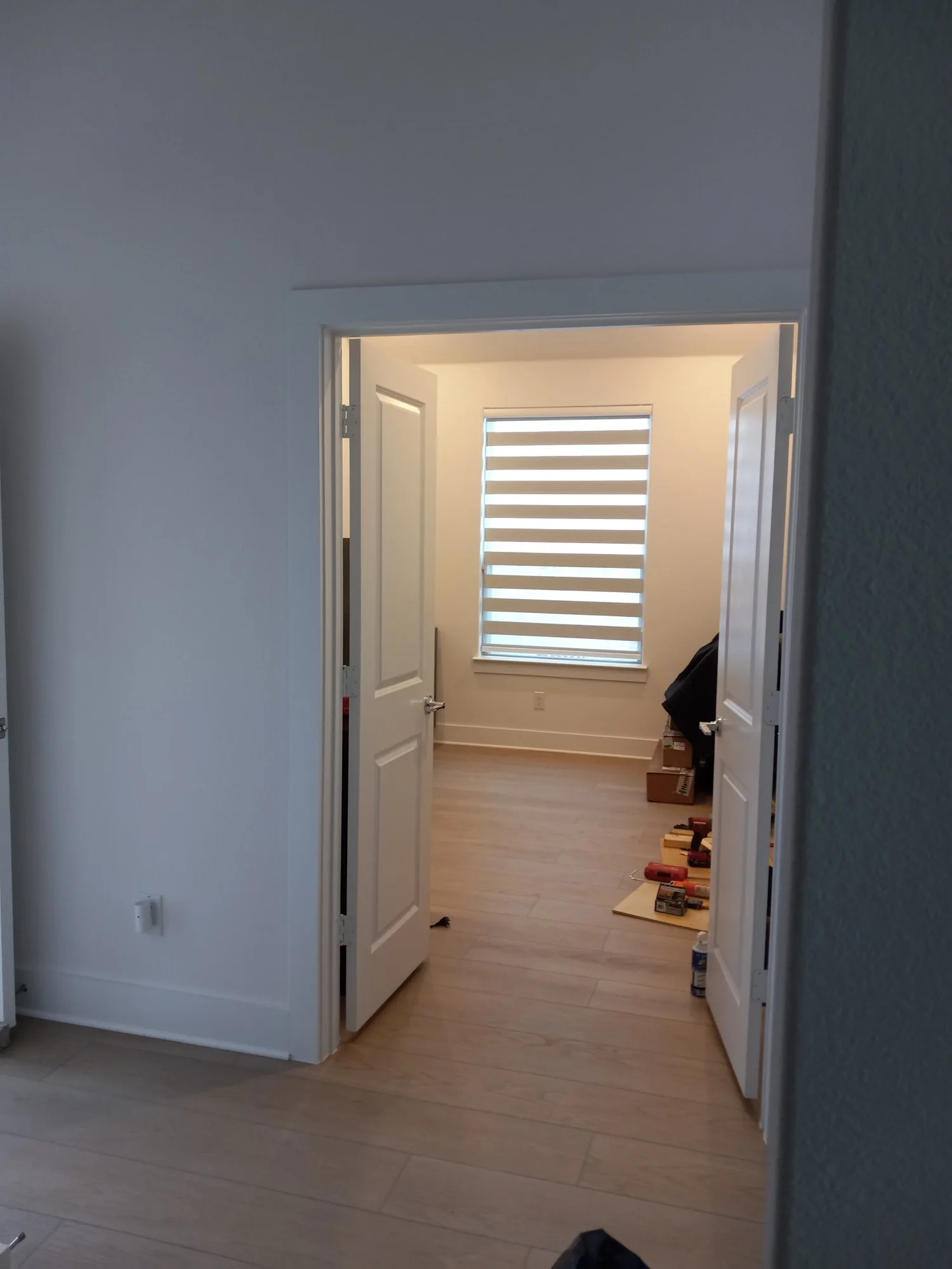Lebanon ivory shades installed in a Mansfield, TX home